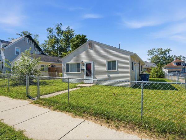 214 Pleasant Avenue , Michigan City, IN 46360