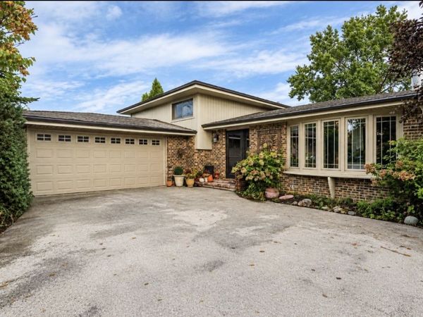 8740 W 99th Street , Palos Hills, IL 60465