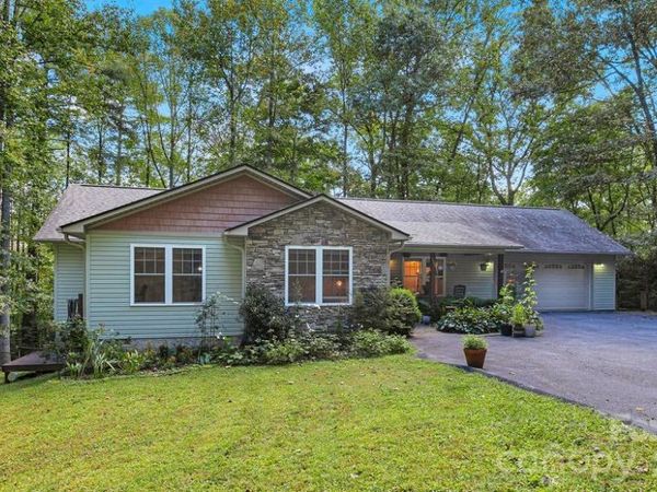 125 Rollins Place Road, Brevard, NC 28712