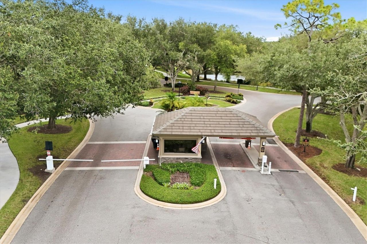 4620 Deer Trail Boulevard, Sarasota, FL 34238 Photo