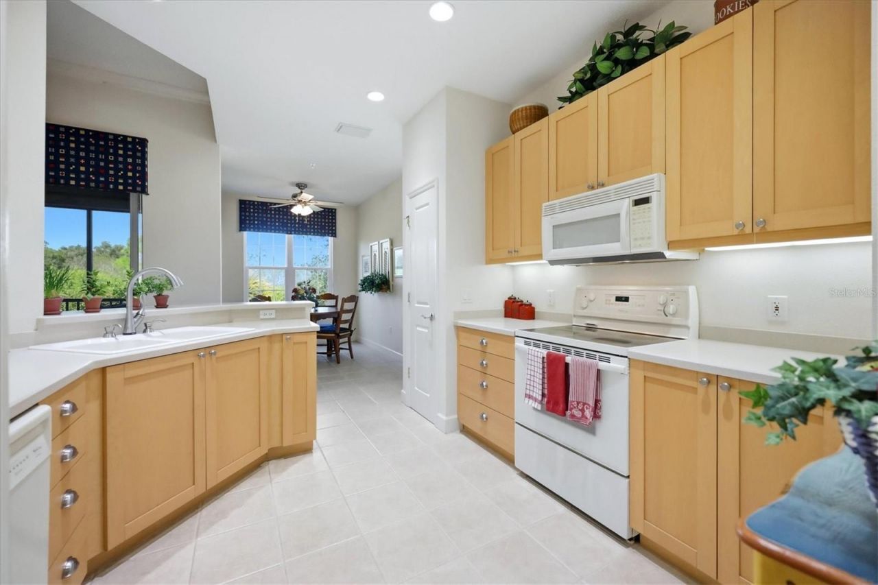 7440 Botanica Parkway, Unit 202, Sarasota, FL 34238 Photo