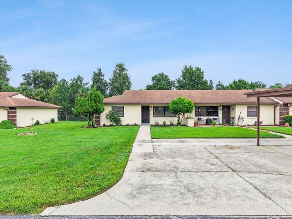 12441 ORANGEWOOD CIRCLE , TAVARES, FL 32778