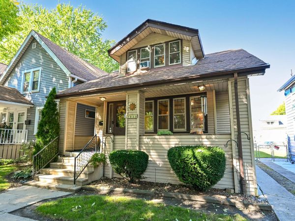 3614 W Rogers St, Milwaukee, WI 53215
