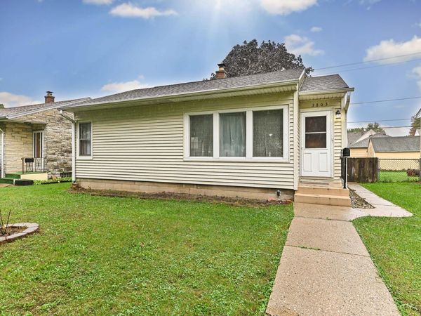 3803 S 20th St, Milwaukee, WI 53221