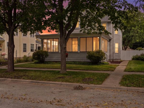1536 Wood St, La Crosse, WI 54603