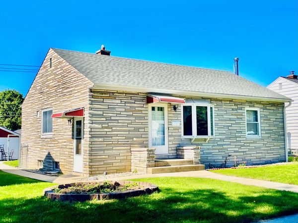 3253 S 68th St, Milwaukee, WI 53219