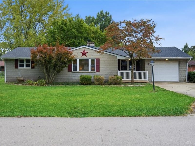 65 Elmwood Drive, Springboro, OH 45066 Photo 1