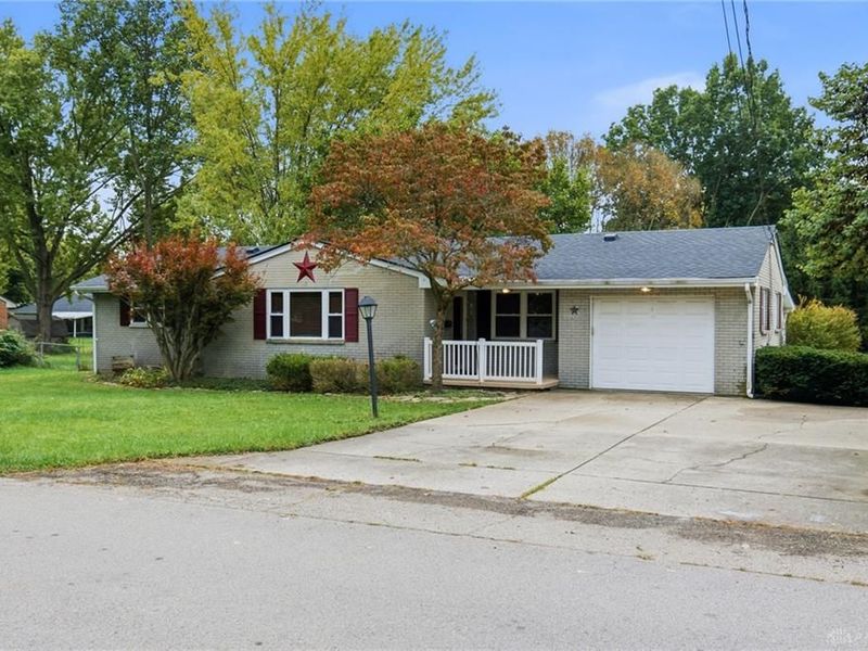 65 Elmwood Drive, Springboro, OH 45066 Photo 3