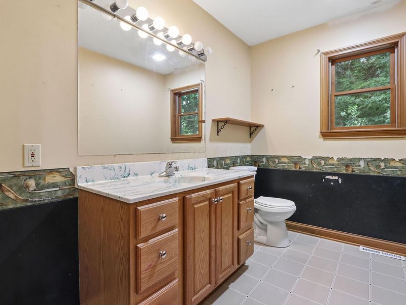 800 Briarhill Drive, Newark, OH 43055 Photo 14