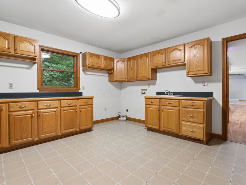 800 Briarhill Drive, Newark, OH 43055 Photo 15