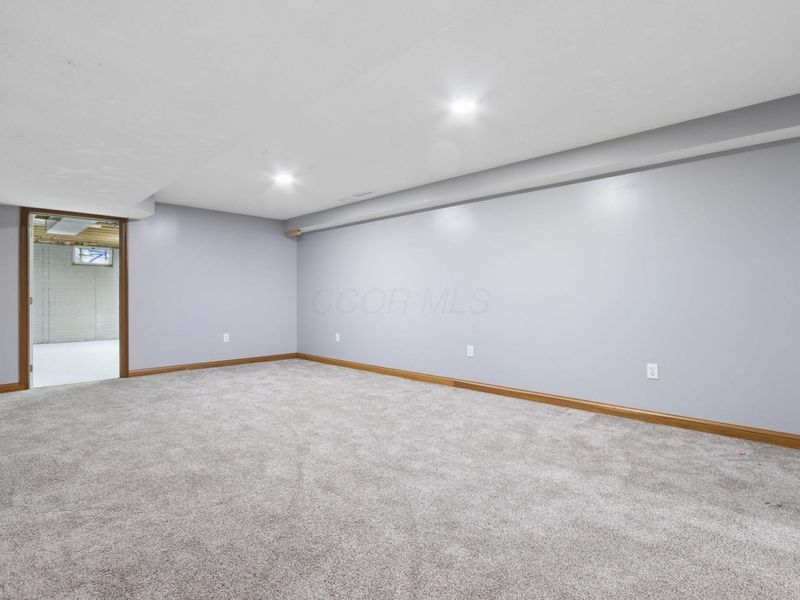 800 Briarhill Drive, Newark, OH 43055 Photo 45