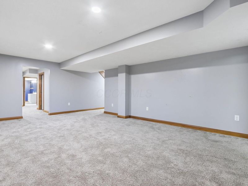 800 Briarhill Drive, Newark, OH 43055 Photo 46