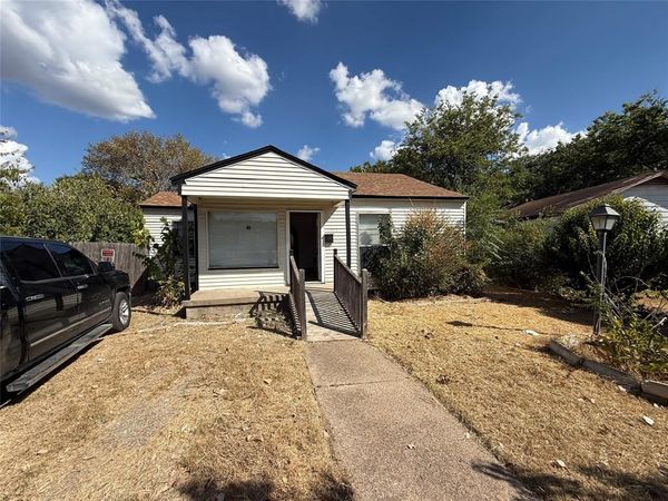 2952 Bardwell Avenue , Dallas, TX 75216