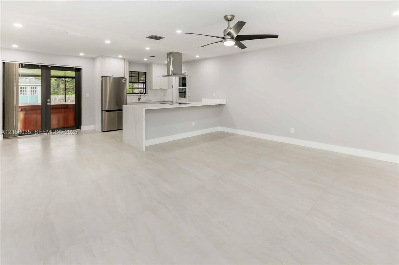 5618 Madison St , Hollywood, FL 33023 Photo