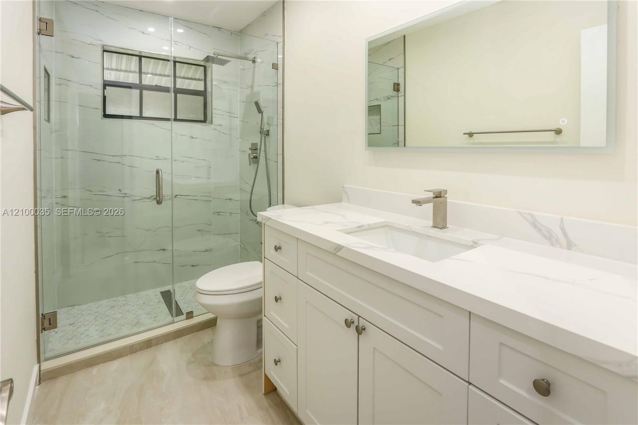5618 Madison St , Hollywood, FL 33023 Photo