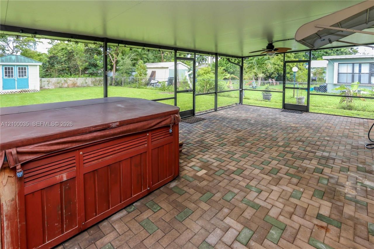 5618 Madison St , Hollywood, FL 33023 Photo