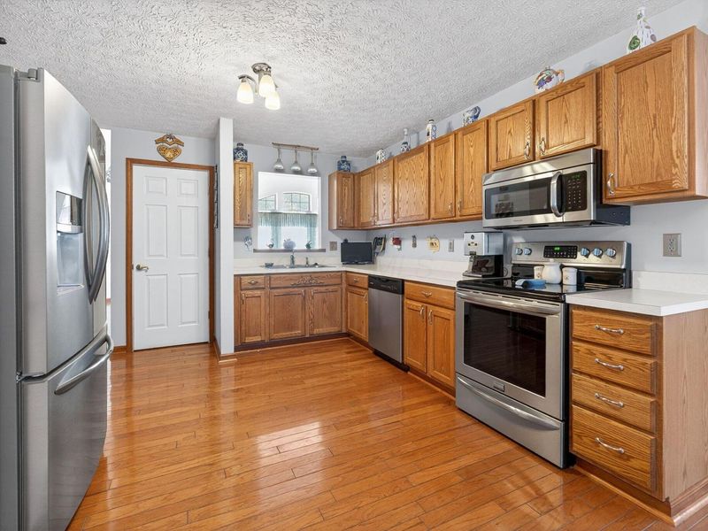 6324 Rossmore Lane , Canal Winchester, OH 43110 Photo 10