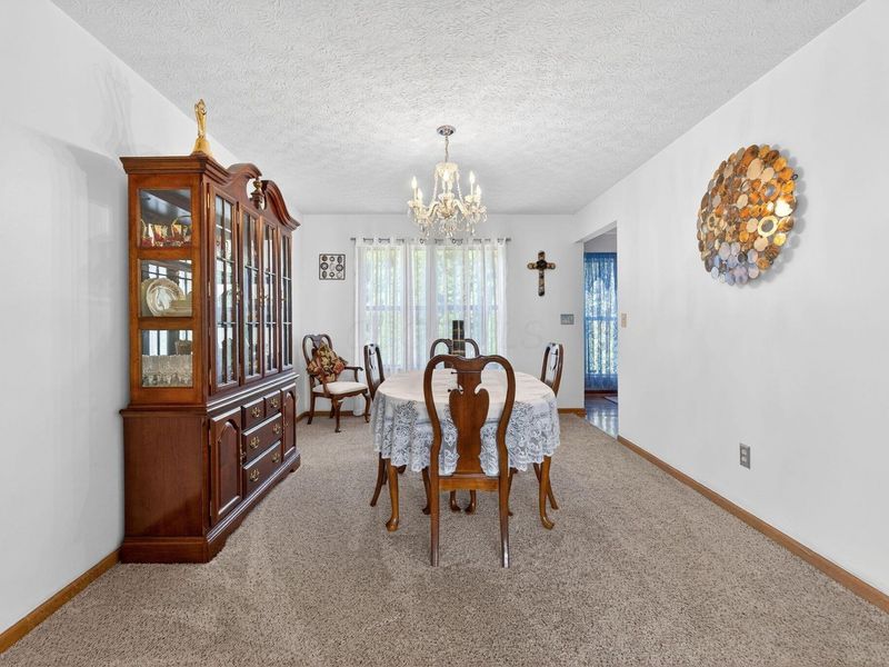 6324 Rossmore Lane , Canal Winchester, OH 43110 Photo 8