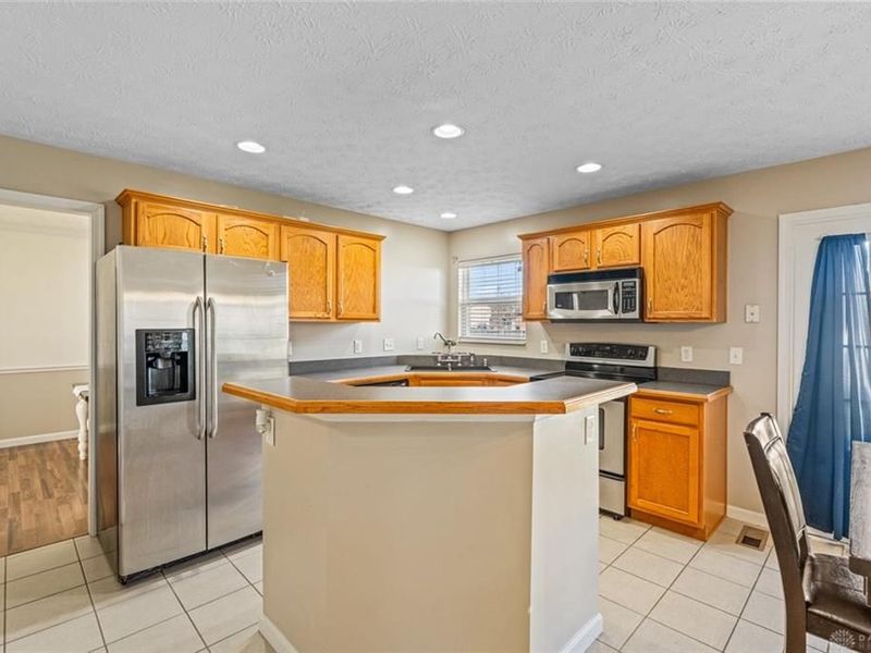 407 Whisperwood Drive, Englewood, OH 45322 Photo 16