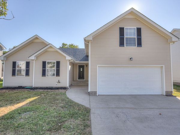 3697 S Naples Ct , Clarksville, TN 37040