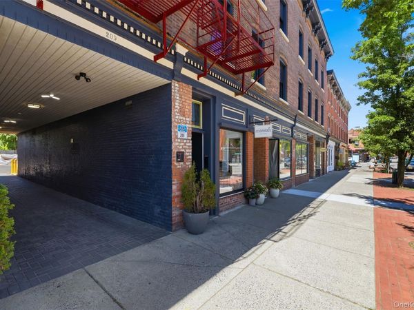 209 Main Street , Beacon, NY 12508