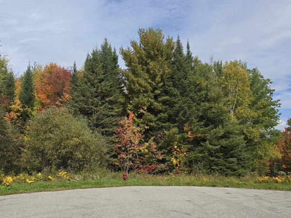 42 Sunrise Drive, Unit 8, Whitefield, NH 03598