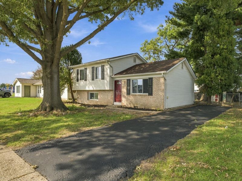 2164 Bridlewood Boulevard, Columbus, OH 43207 Photo 3