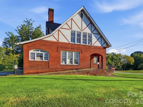 2415 E Main Street , Lincolnton, NC 28092