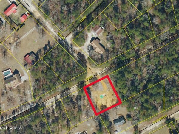 209 Oak Drive, Elizabethtown, NC 28337