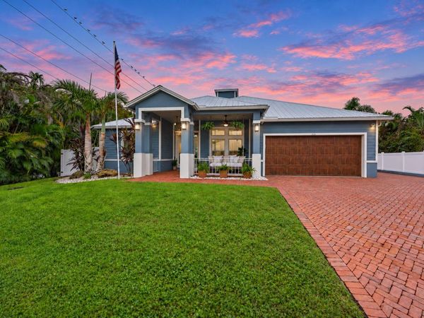 836 SW 34th Terrace, Palm City, FL 34990