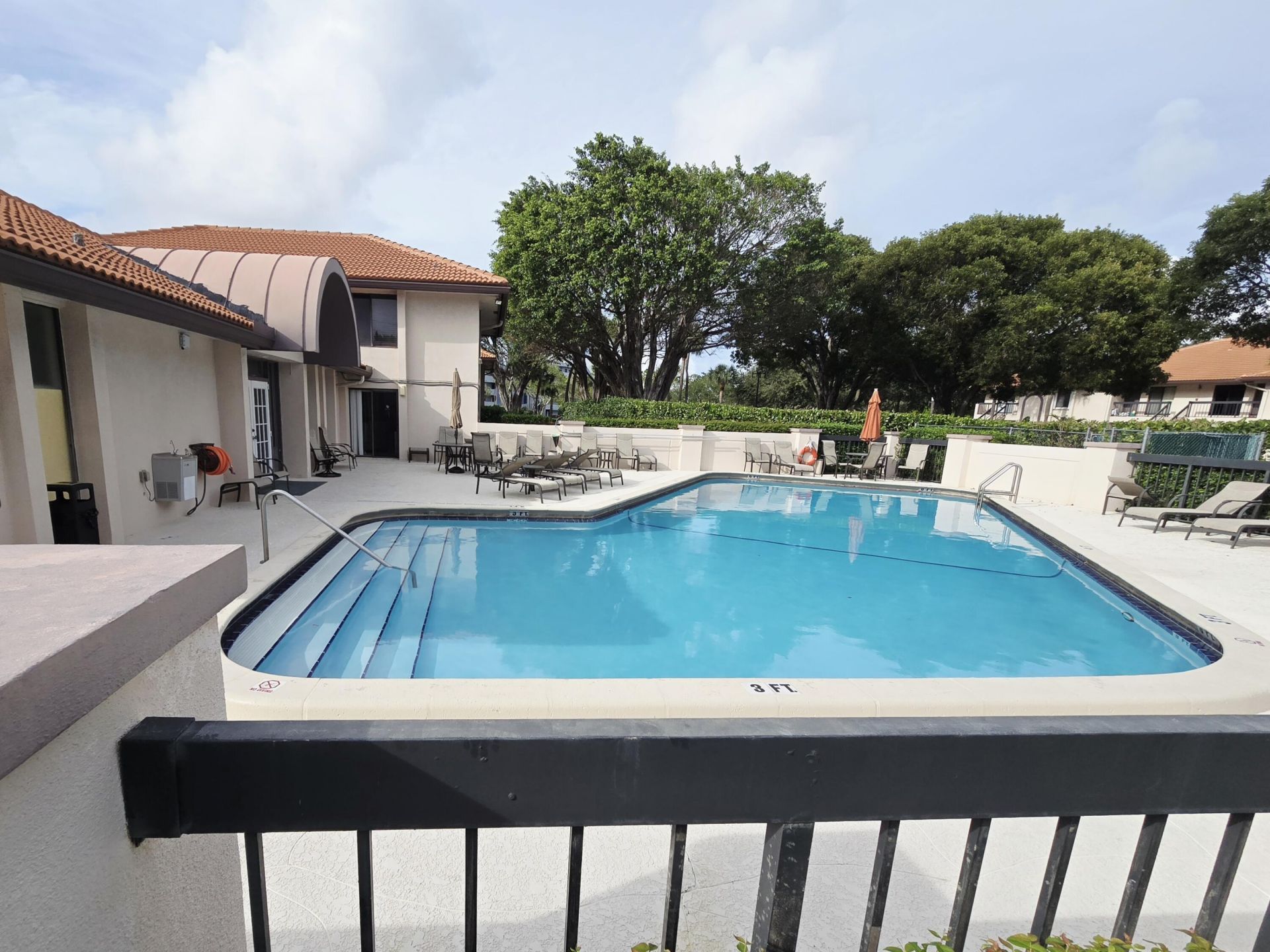 5151 W Club Circle, Unit 202, Boca Raton, FL 33487 Photo
