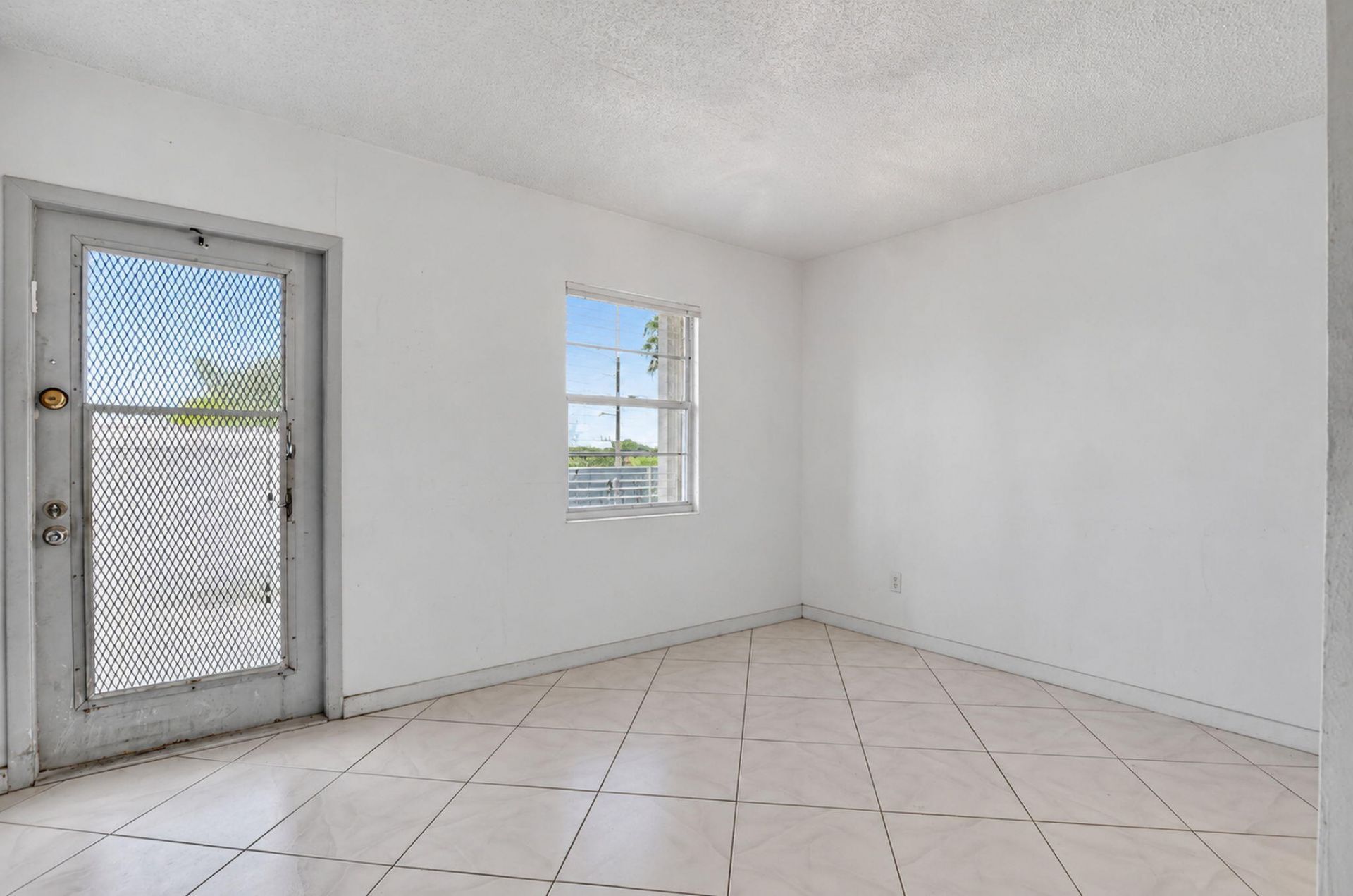 4025 Swansea B, Unit 4025, Deerfield Beach, FL 33442 Photo