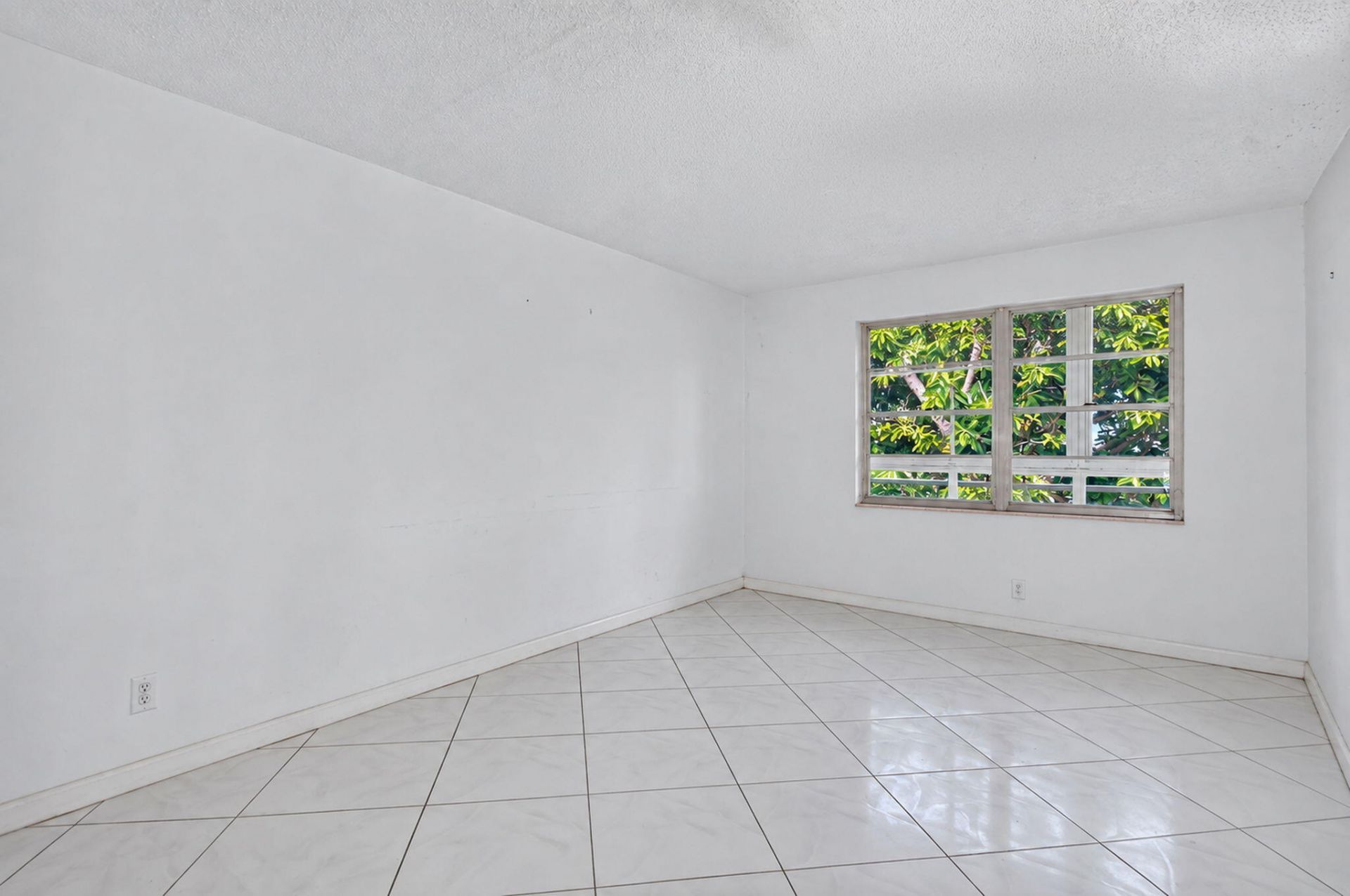 4025 Swansea B, Unit 4025, Deerfield Beach, FL 33442 Photo