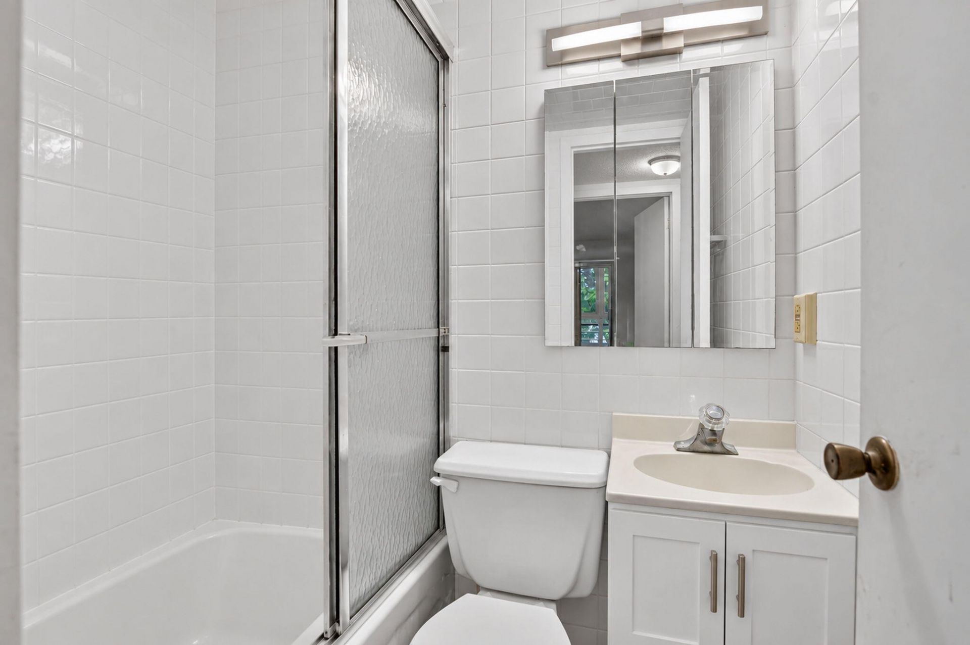 4025 Swansea B, Unit 4025, Deerfield Beach, FL 33442 Photo