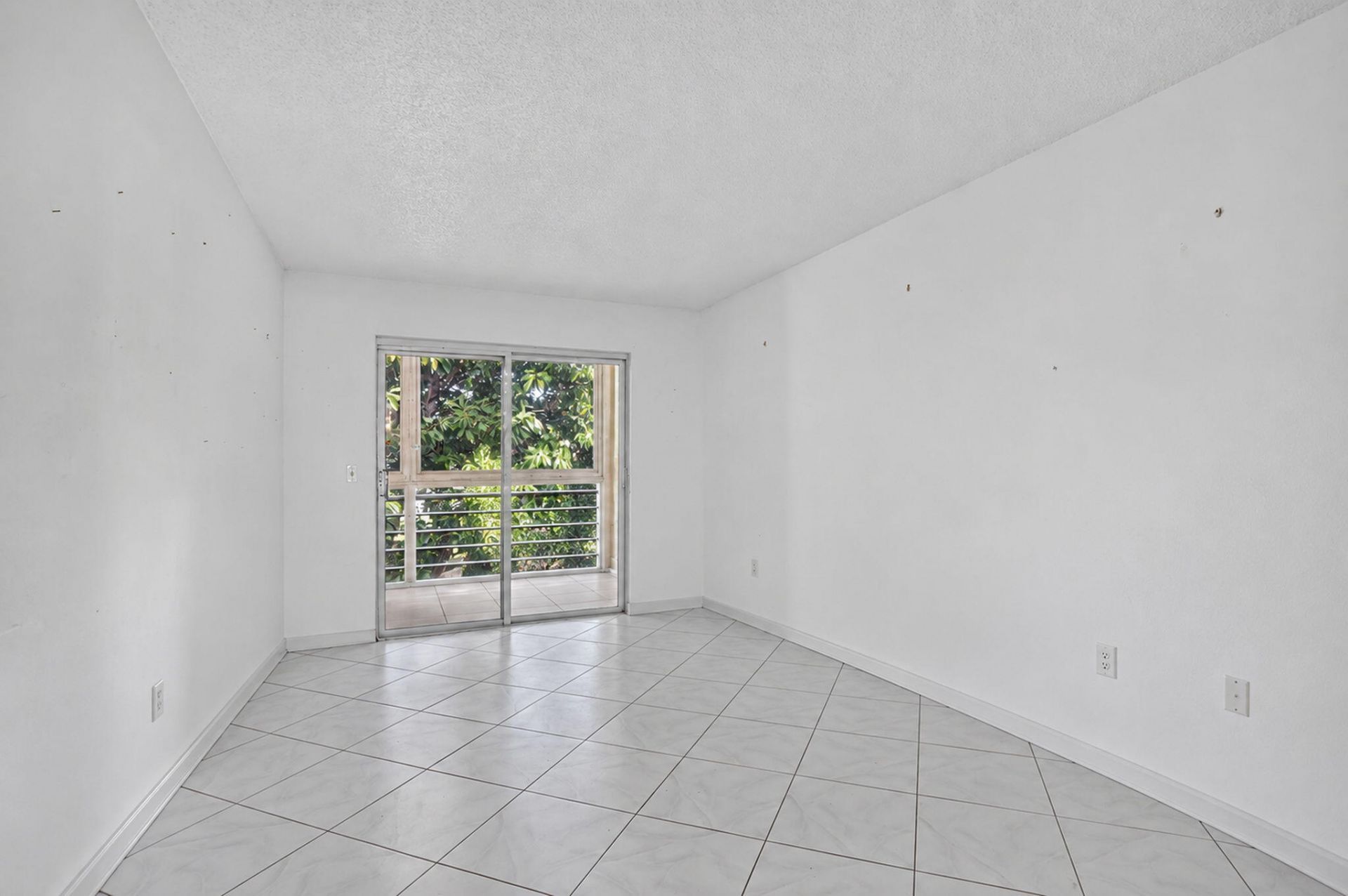 4025 Swansea B, Unit 4025, Deerfield Beach, FL 33442 Photo