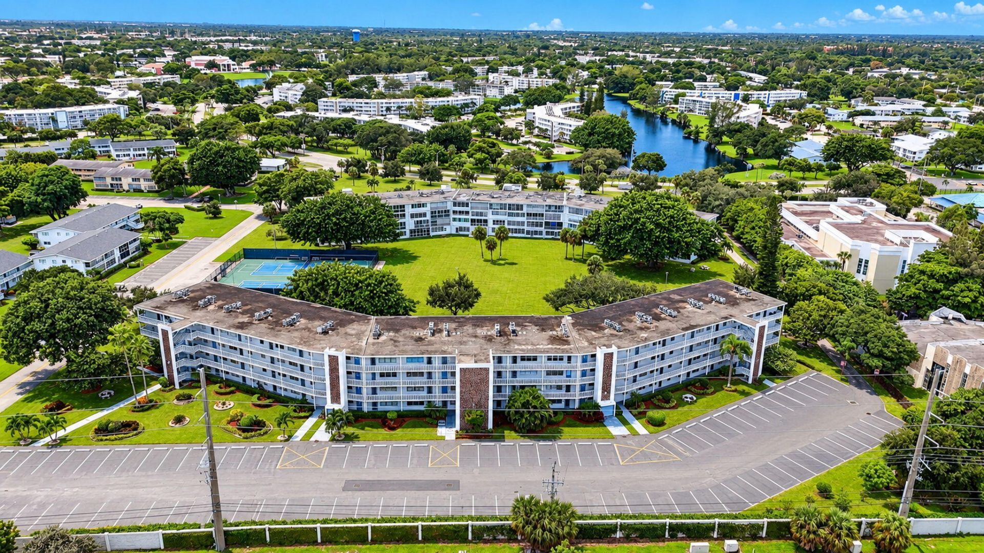 4025 Swansea B, Unit 4025, Deerfield Beach, FL 33442 Photo