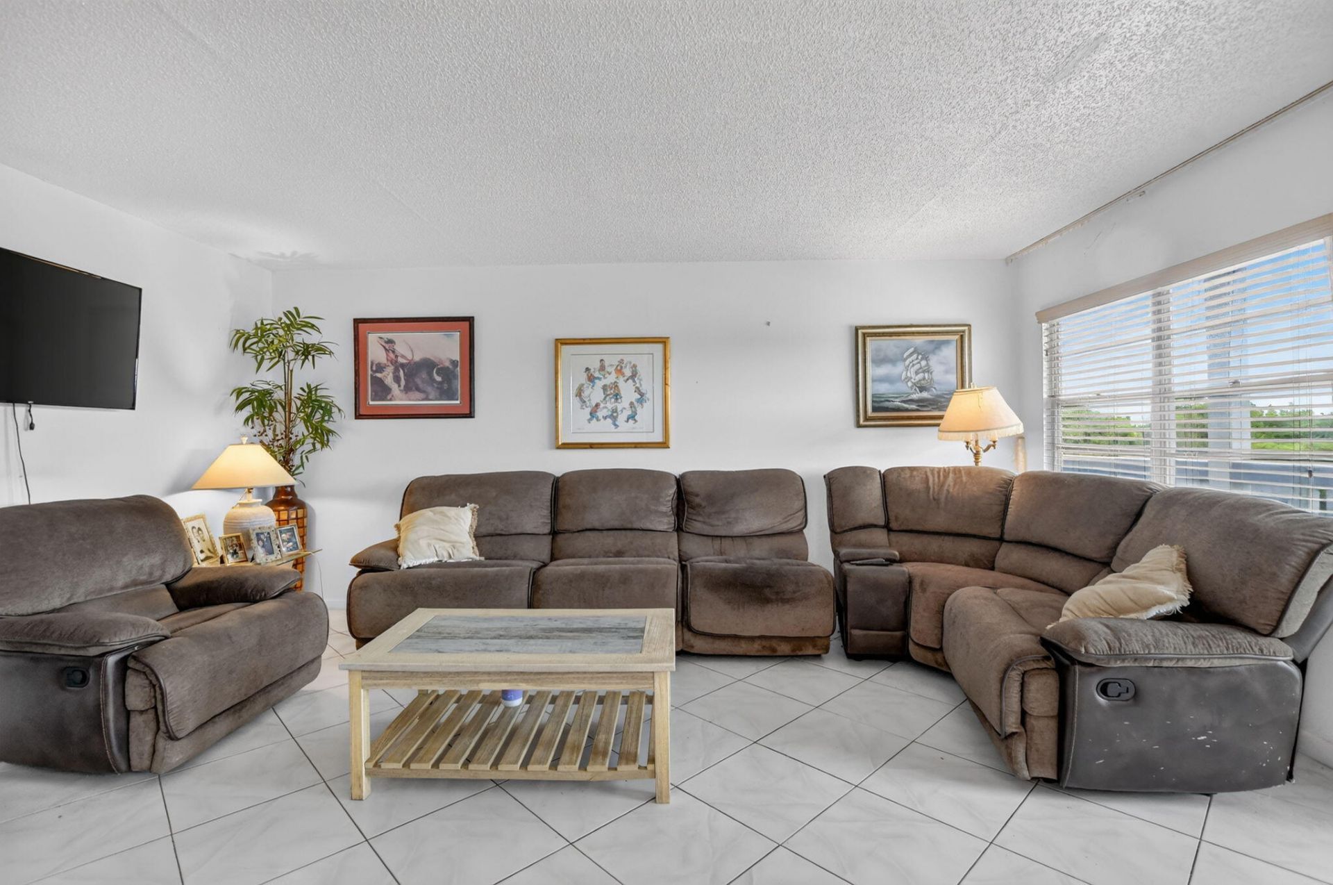 4025 Swansea B, Unit 4025, Deerfield Beach, FL 33442 Photo