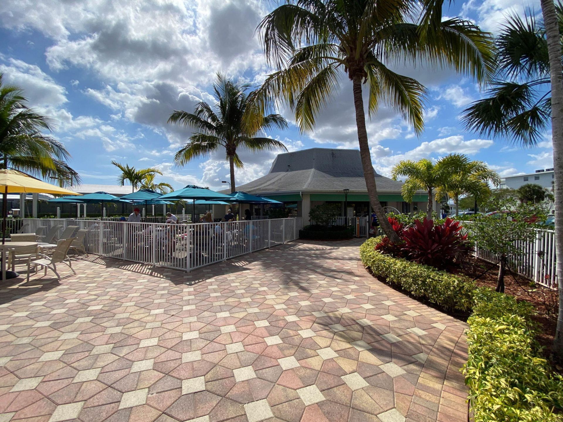 4025 Swansea B, Unit 4025, Deerfield Beach, FL 33442 Photo
