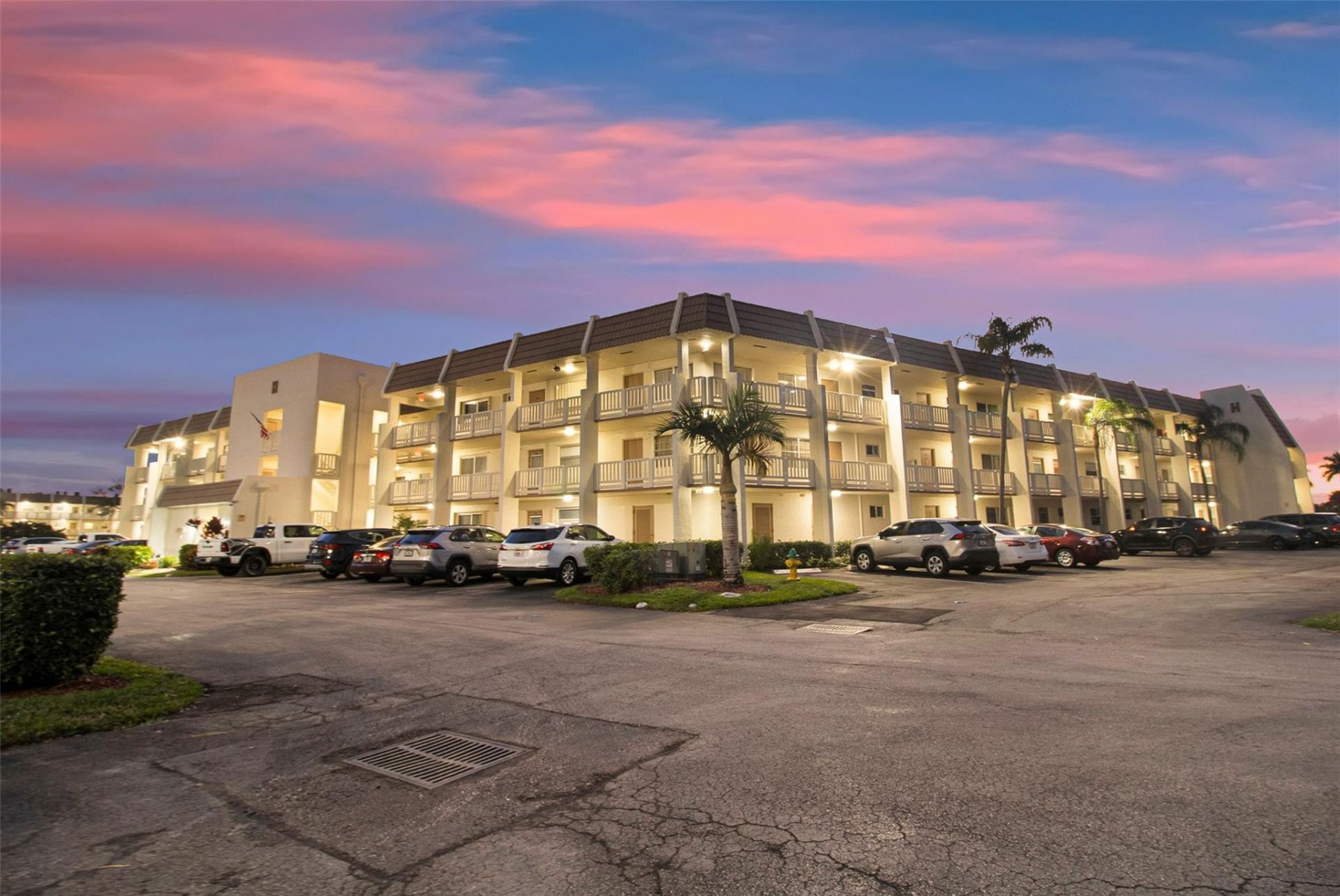 6890 Royal Palm Boulevard, Unit 312H, Margate, FL 33063 Photo