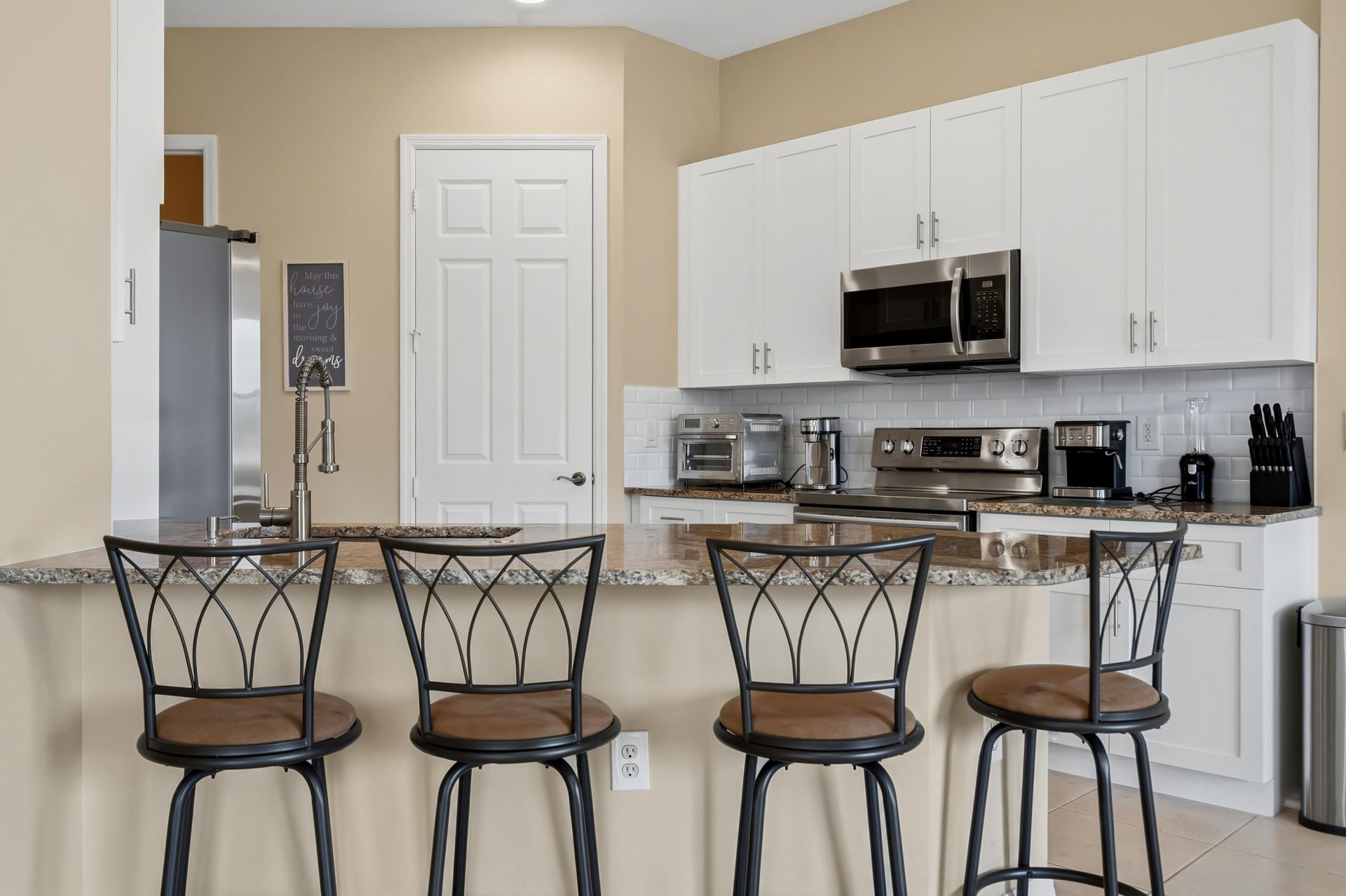 633 SW Long Key Court, Port Saint Lucie, FL 34986 Photo