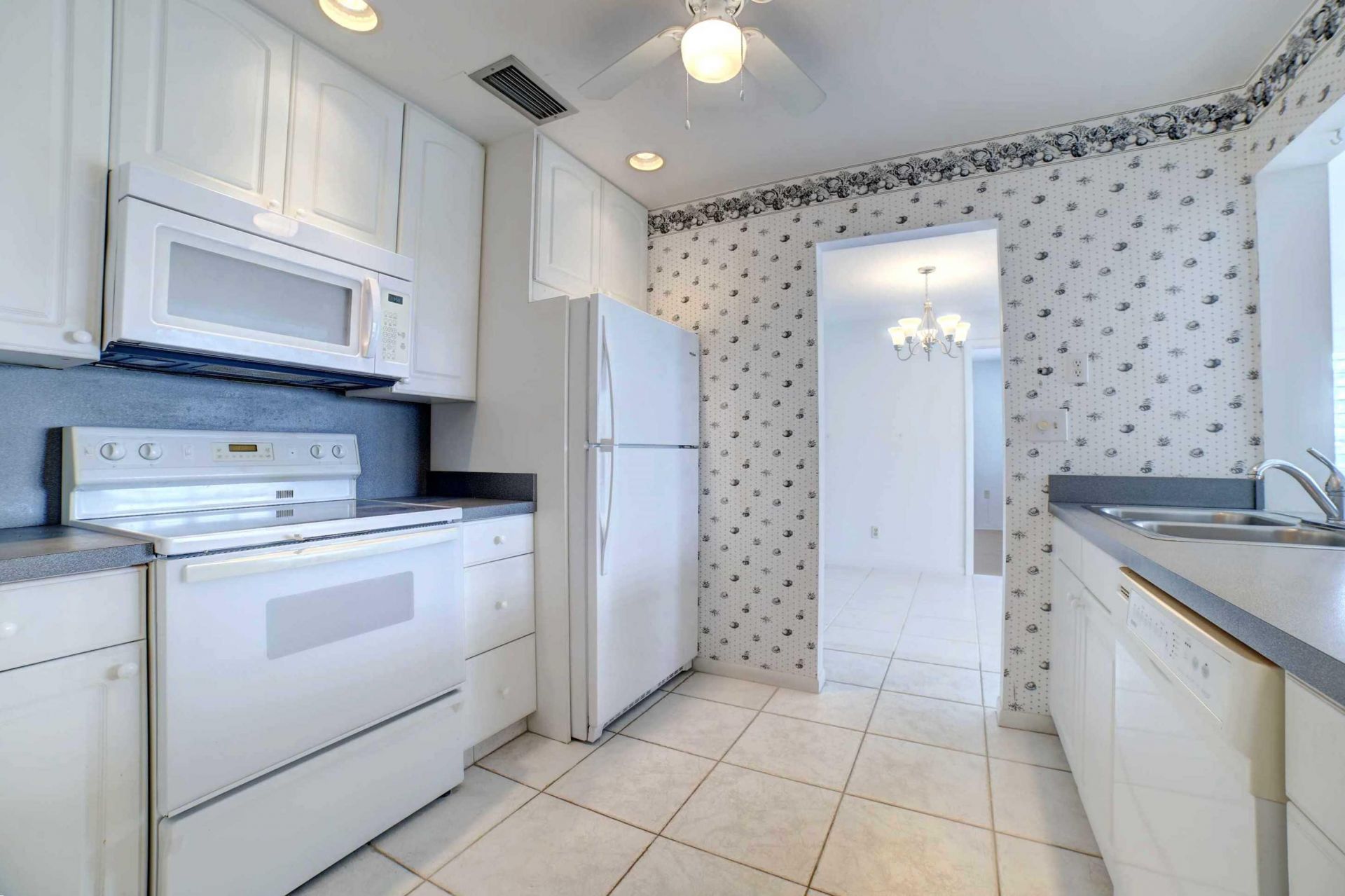 910 SW 7th Avenue, Boynton Beach, FL 33426 Photo