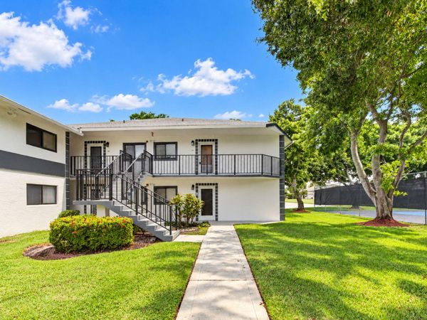 15301 PEMBRIDGE Avenue, Unit 61, Delray Beach, FL 33484