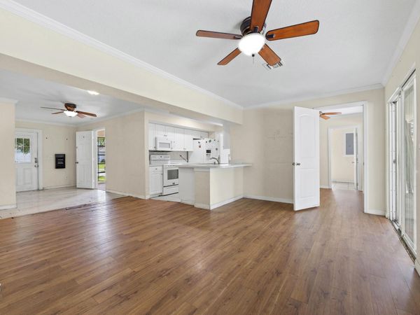1010 SE Euclid Lane, Port St. Lucie, FL 34983