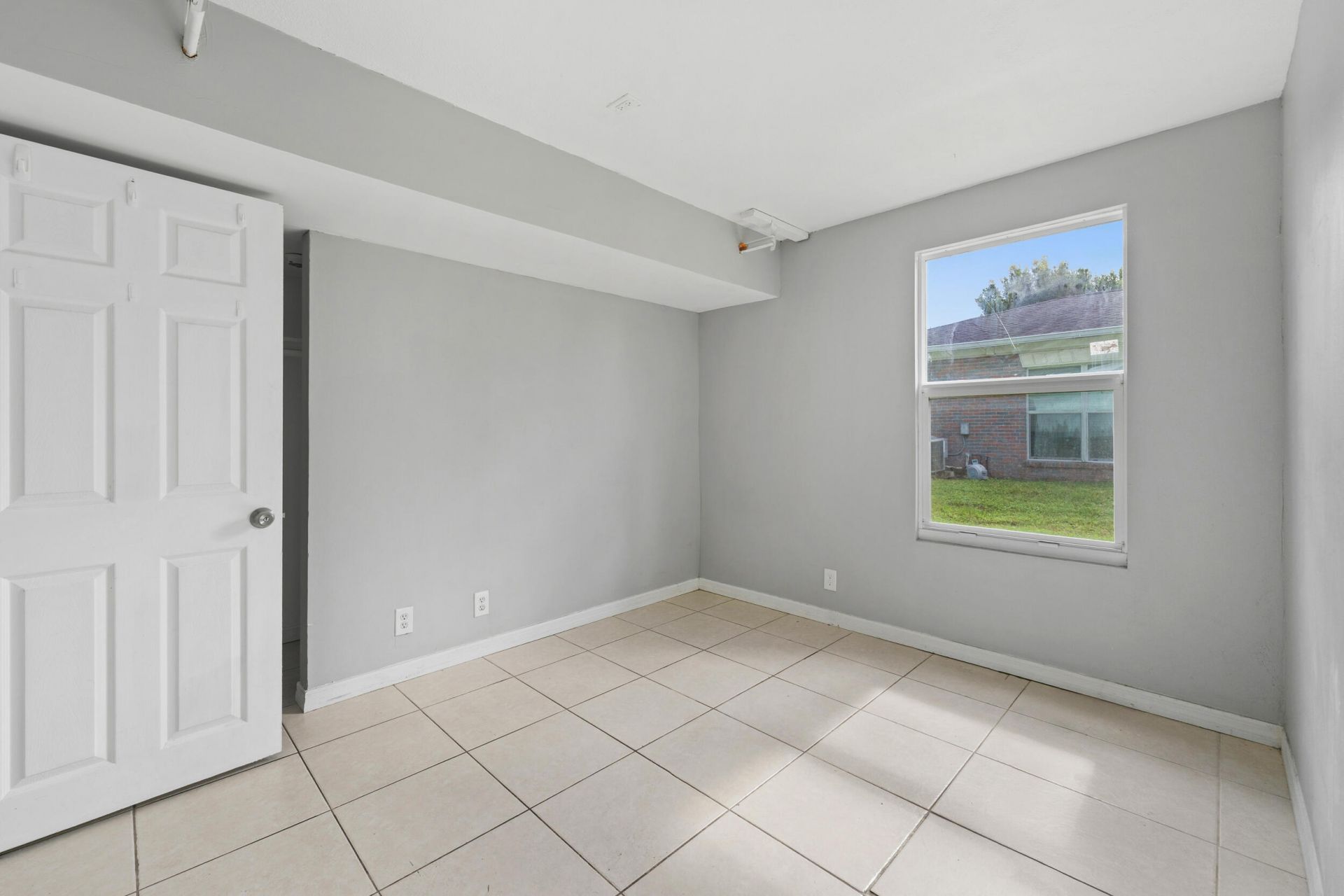 1010 SE Euclid Lane, Port Saint Lucie, FL 34983 Photo