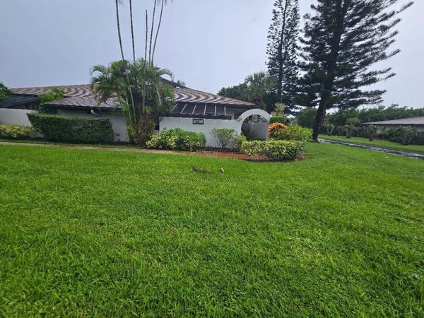 5700 Queen Palm Court, Unit B, Delray Beach, FL 33484