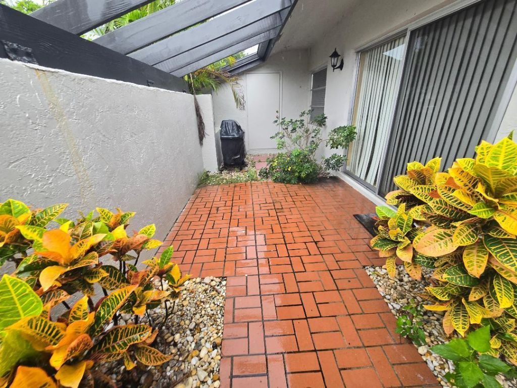 5700 Queen Palm Court, Unit B, Delray Beach, FL 33484 Photo