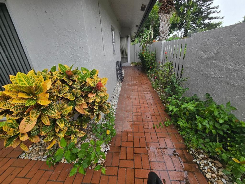 5700 Queen Palm Court, Unit B, Delray Beach, FL 33484 Photo