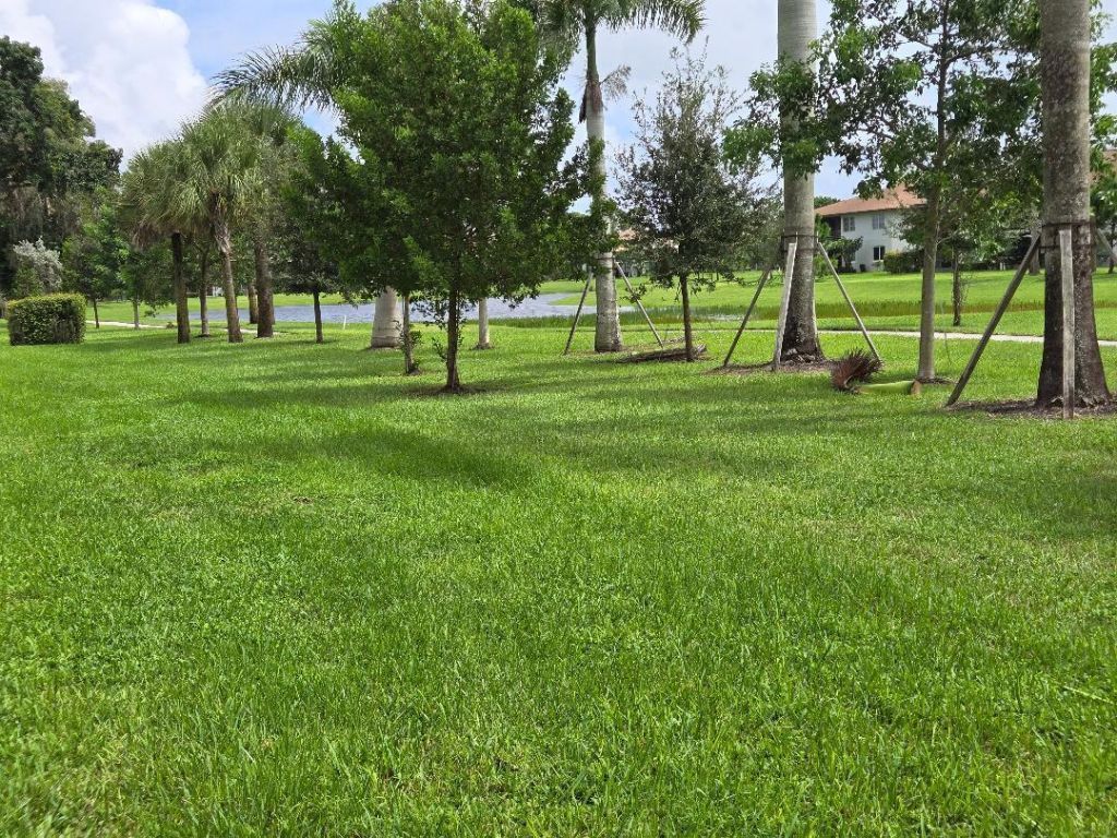 5700 Queen Palm Court, Unit B, Delray Beach, FL 33484 Photo