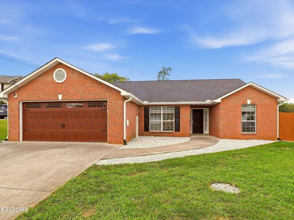 2140 Ember Brook Lane, Powell, TN 37849