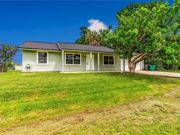 1131 SW LONDON LANE, PORT ST LUCIE, FL 34953